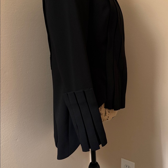 Anne Fontaine Black Pleated Blazer - Picture 11 of 12